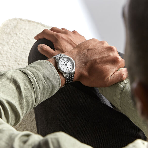 C63 Sealander Automatic