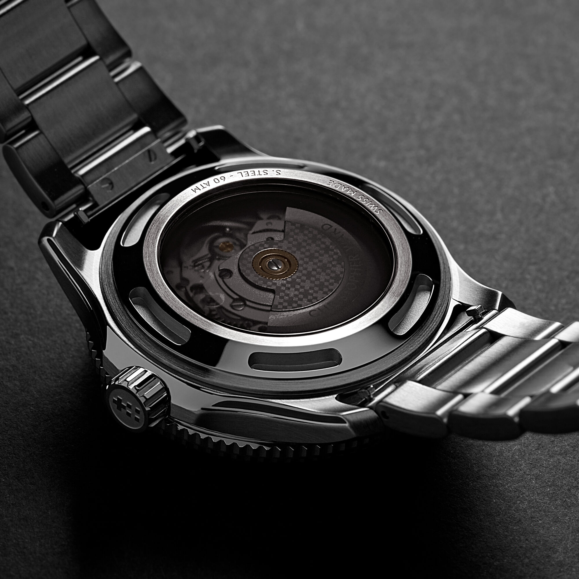 C60 Sapphire Black