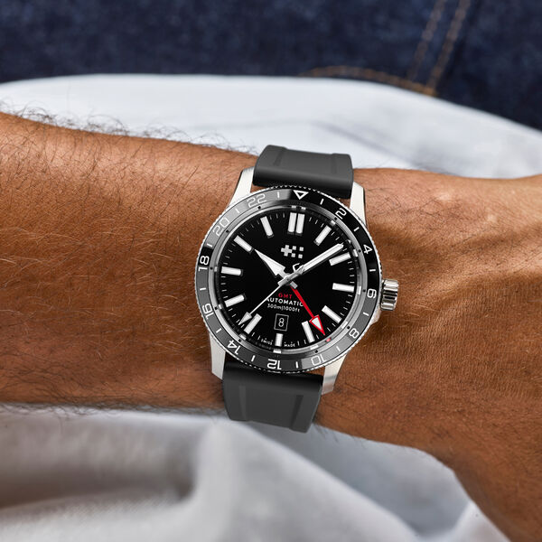 C60 Trident GMT 300
