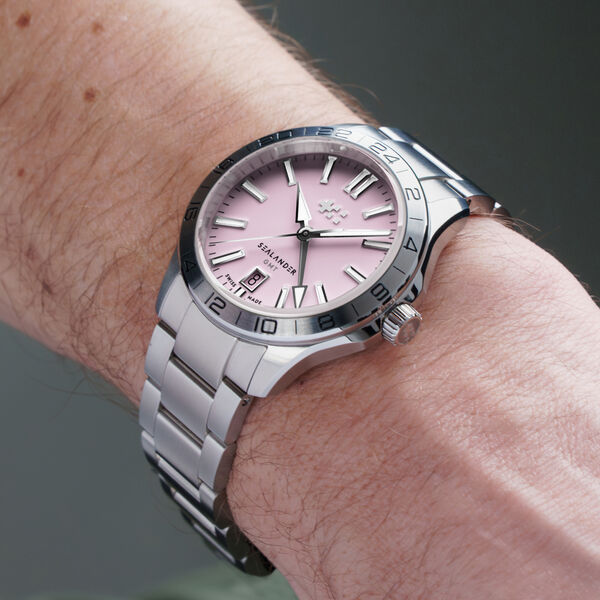C63 Sealander GMT