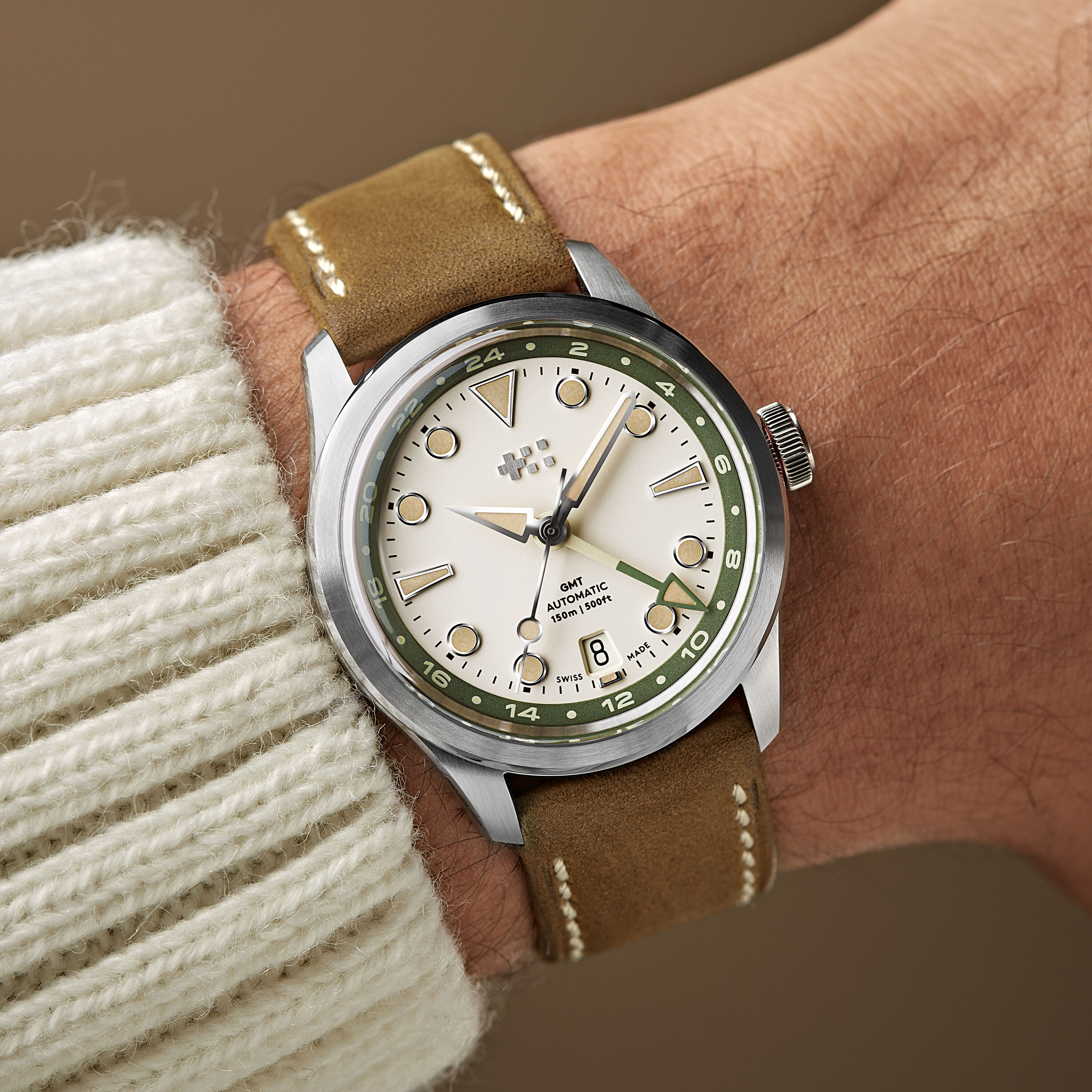 C65 Dune GMT | Christopher Ward