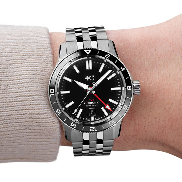C60 Trident GMT 300
