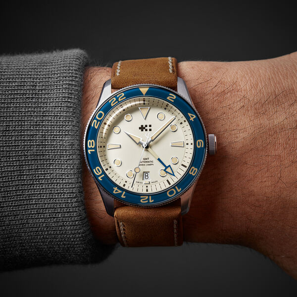 C65 Aquitaine GMT