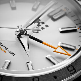 C63 Sealander GMT