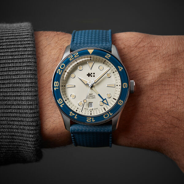 C65 Aquitaine GMT