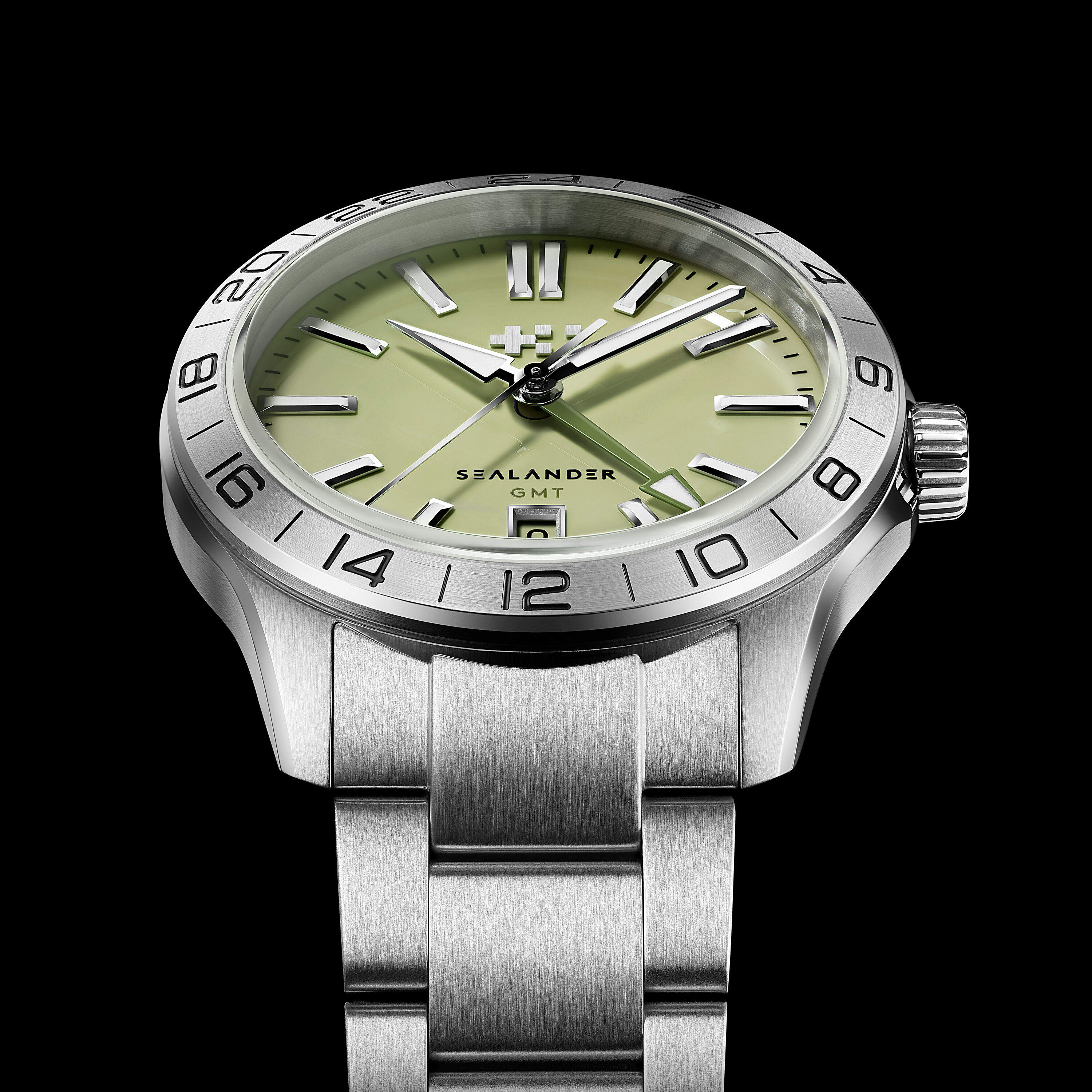 C63 Sealander GMT | Christopher Ward