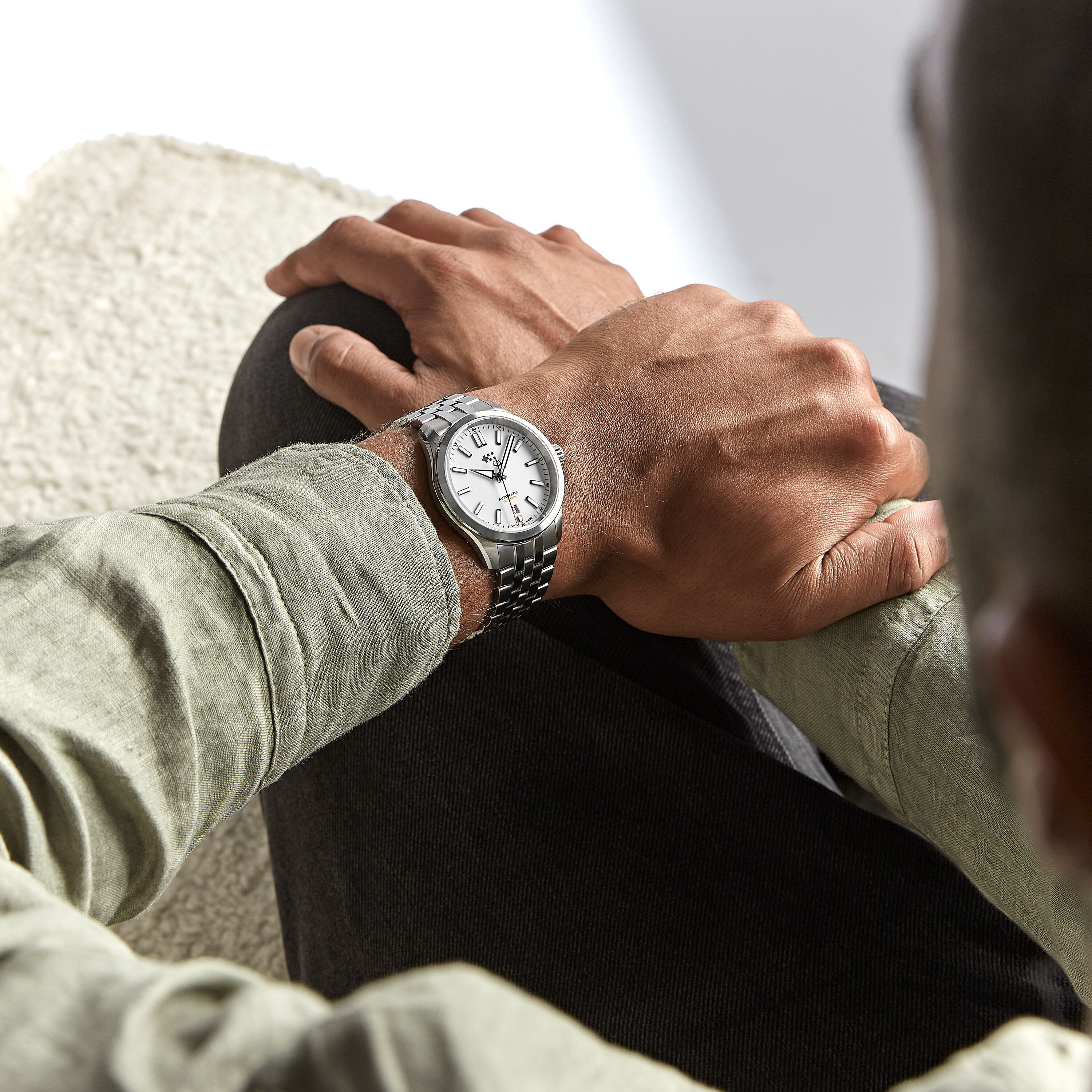 DW Stylish Watch With Bracelet– New Offer - Buyon.pk