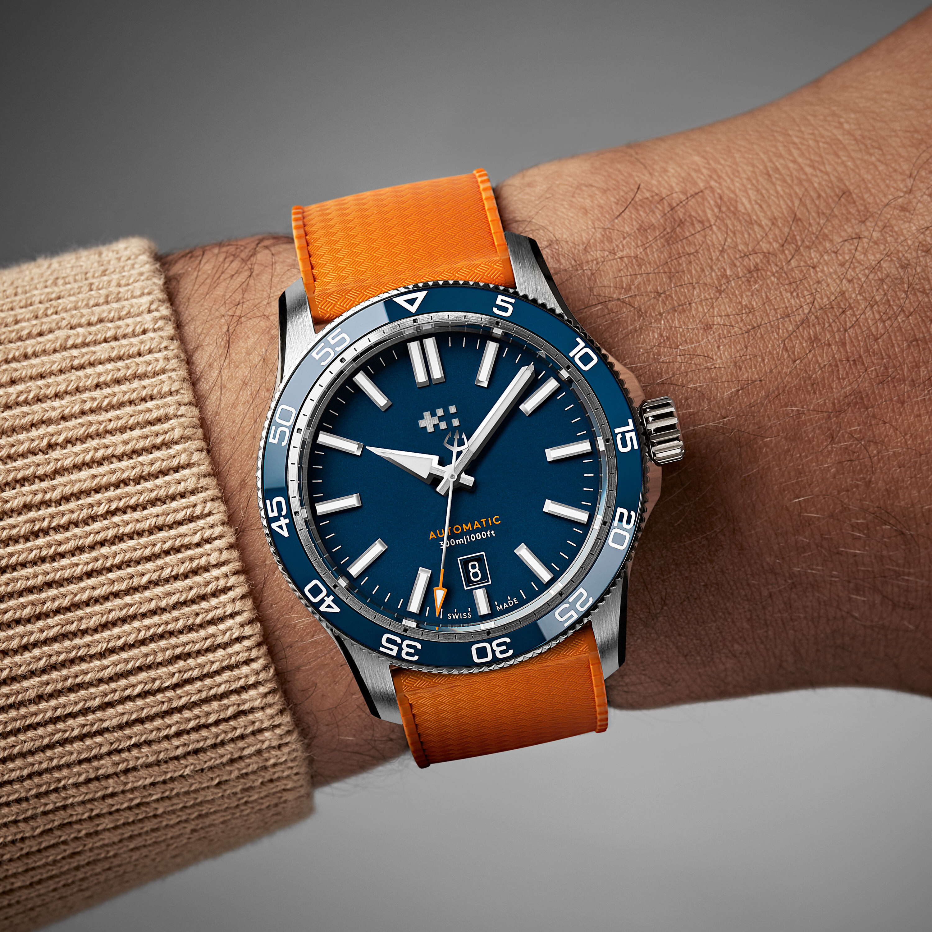 マリリン MIDO Multifort 8 Two Crowns | M0475071105100 | MIDO® Watches