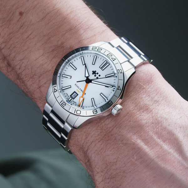 C63 Sealander GMT