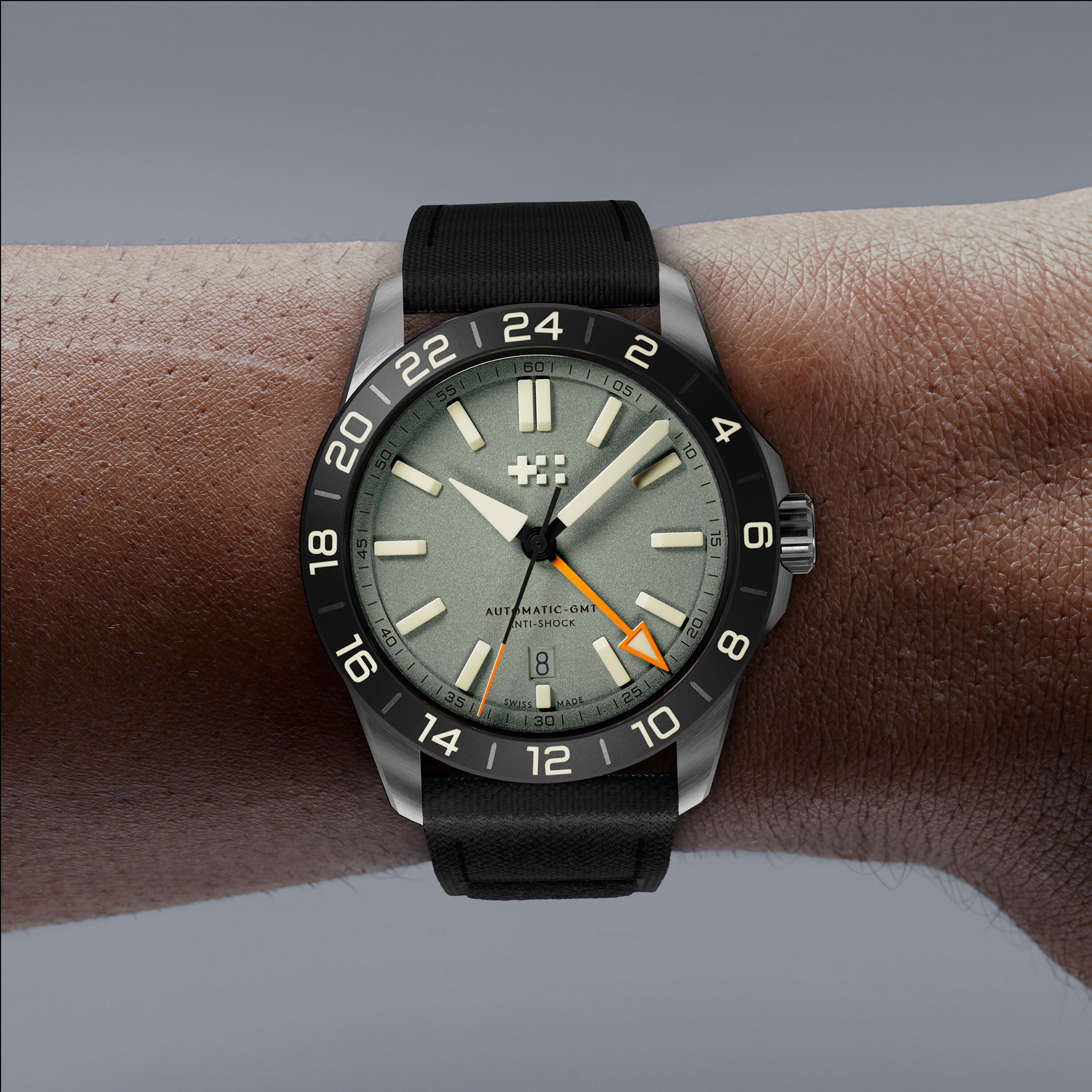 サラマンダー C63 Sealander Extreme GMT | Christopher Ward