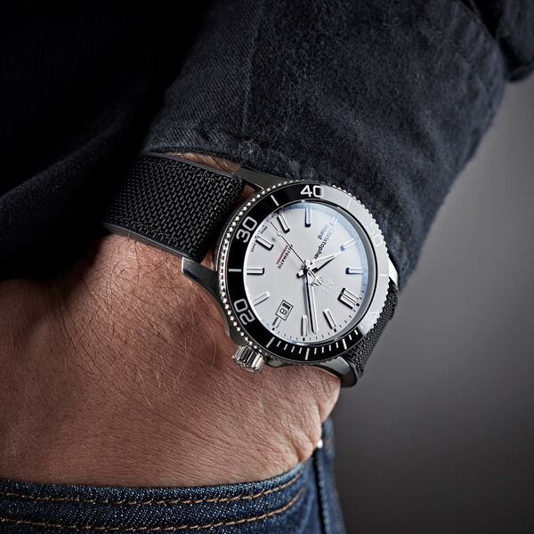 C60 Trident Pro 600