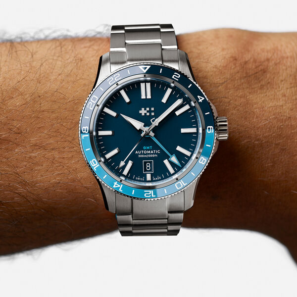 C60 Trident GMT 300