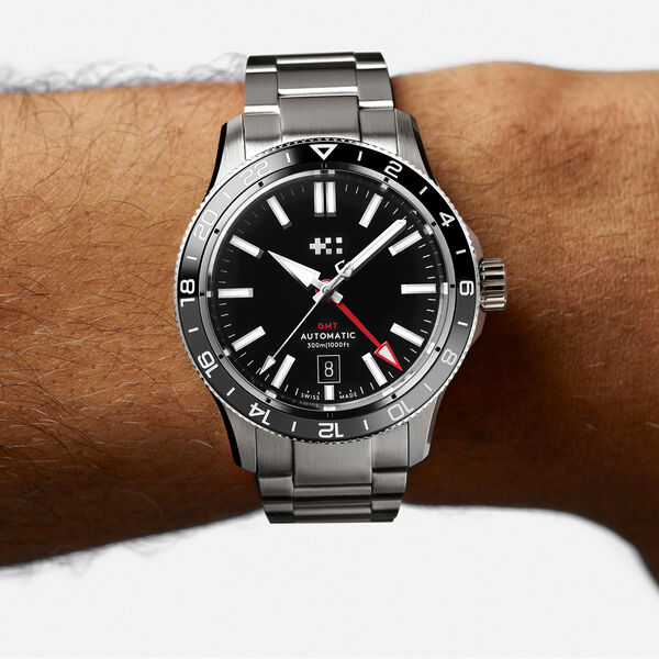 C60 Trident GMT 300