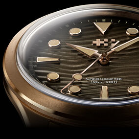 C65 Dune Automatic Bronze
