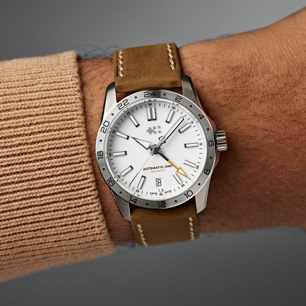 C63 Sealander GMT 36