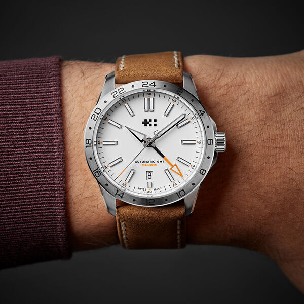 C63 Sealander GMT