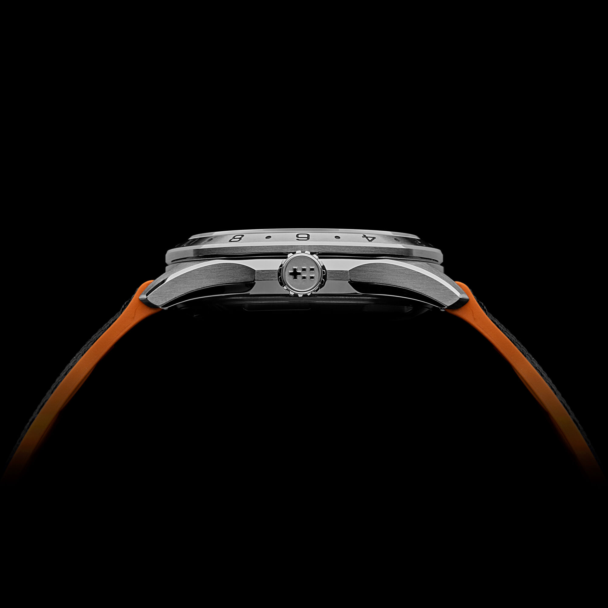 christopher ward hybrid strap