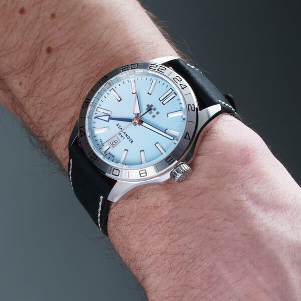 C63 Sealander GMT