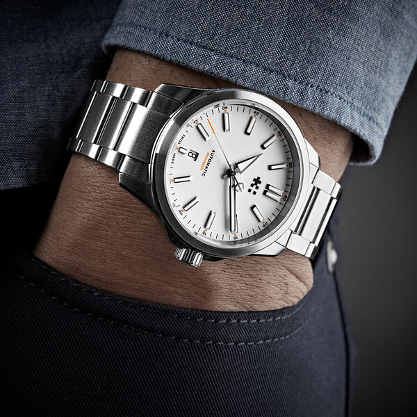 C63 Sealander Automatic