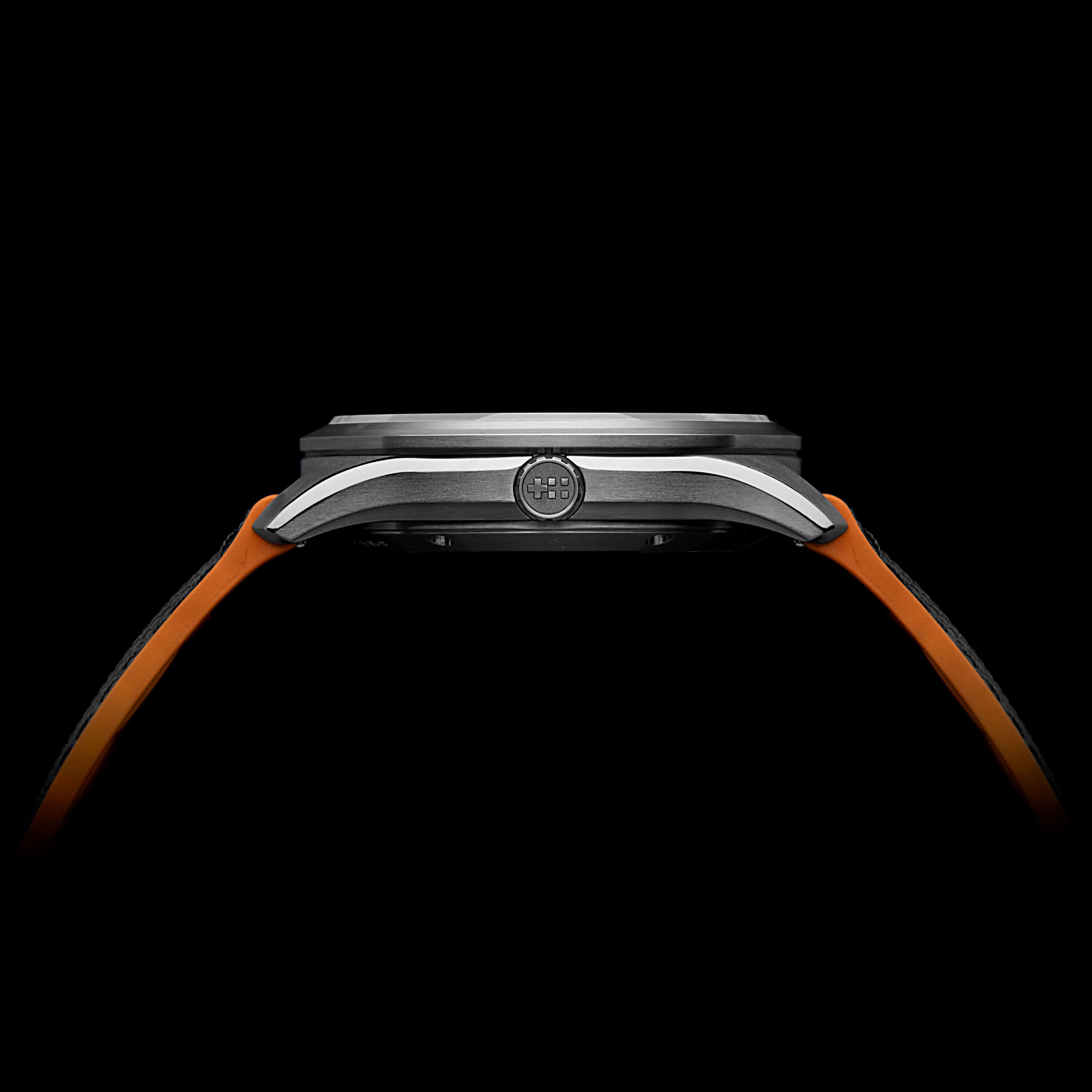 Christopher ward hotsell hybrid strap