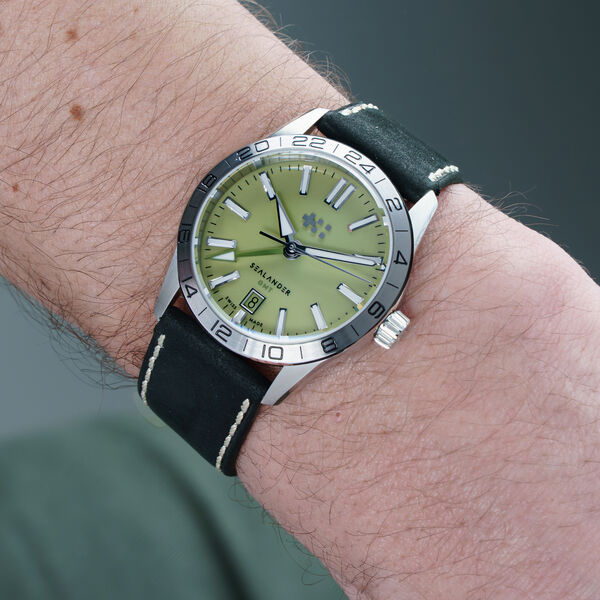 C63 Sealander GMT