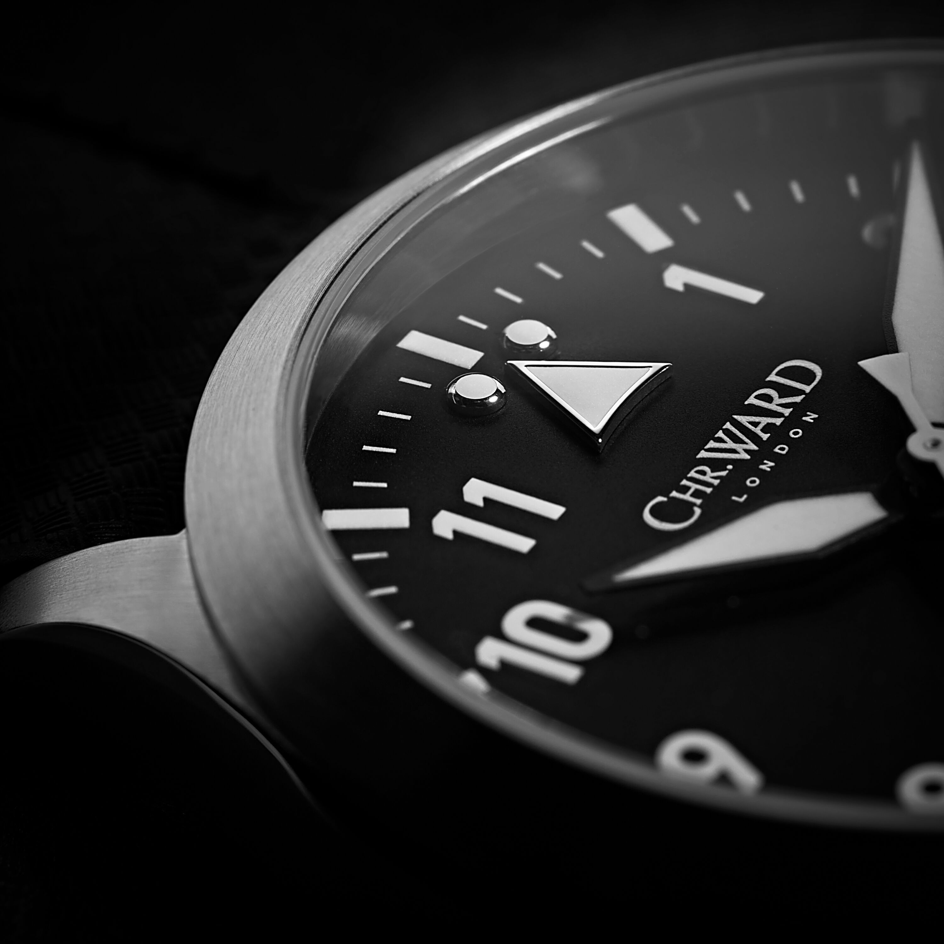 christopher ward logo