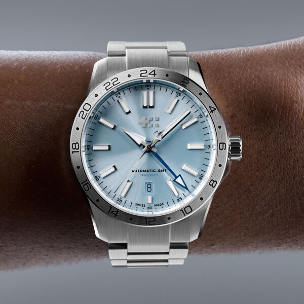 C63 Sealander GMT