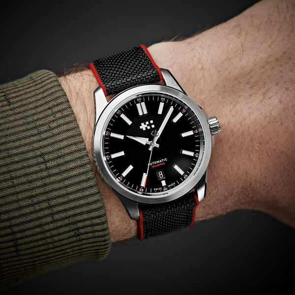 C63 Sealander Automatic