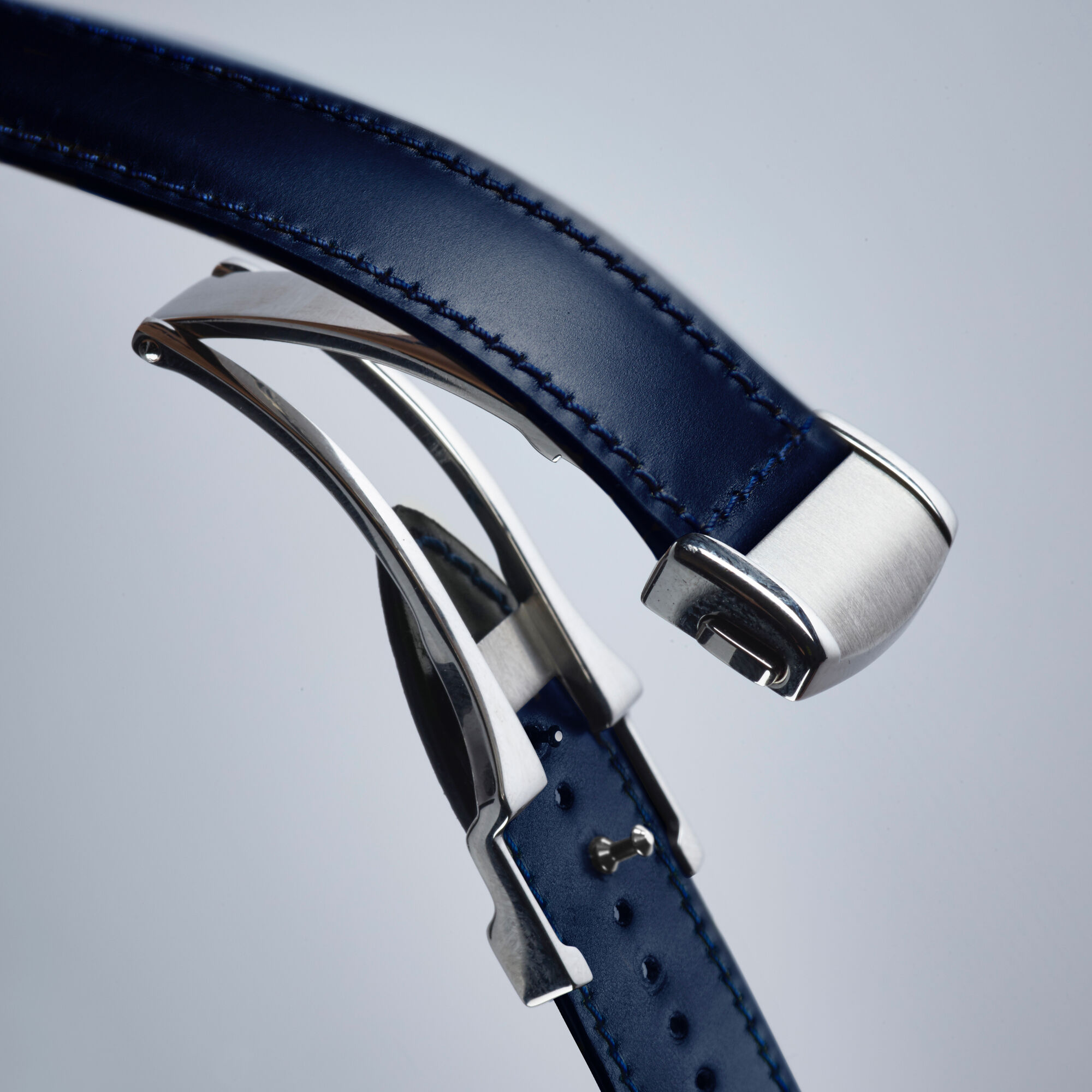 pair apple watch with two phones