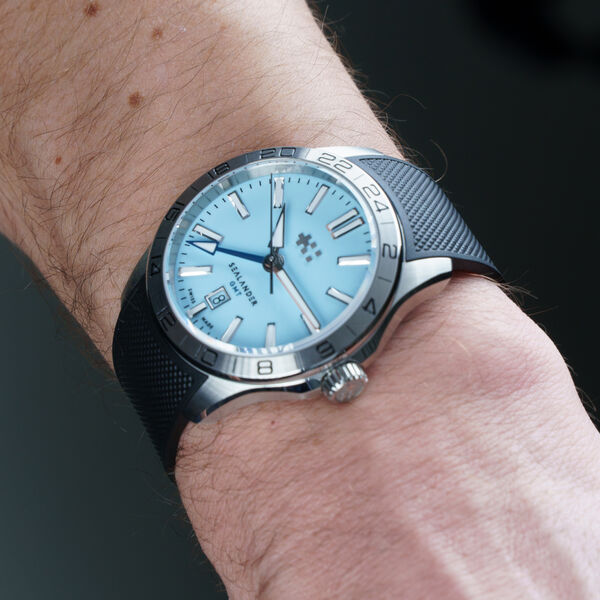 C63 Sealander GMT