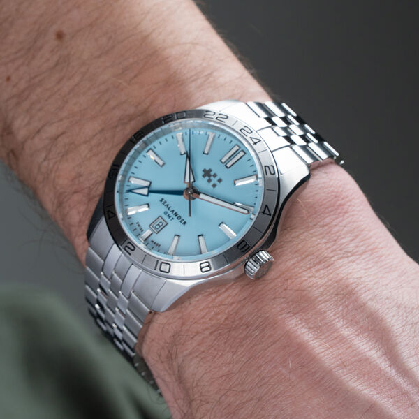C63 Sealander GMT