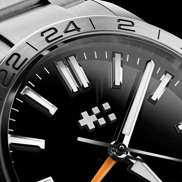 C63 Sealander GMT