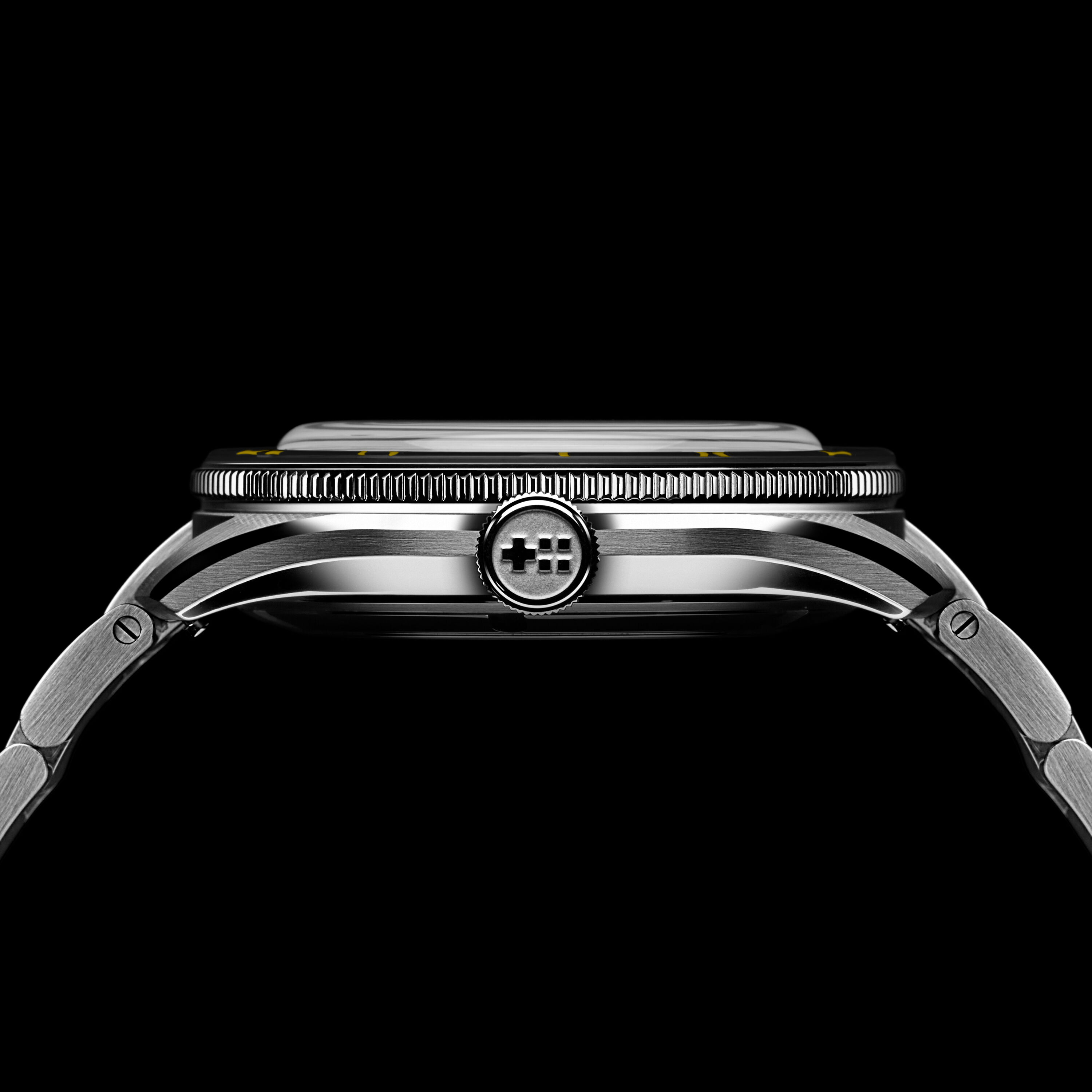 AUBERGE × VINCENT&MIA MARLON BLACK C65 Aquitaine GMT | Christopher Ward