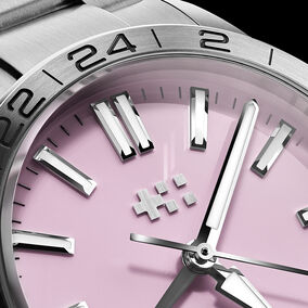 C63 Sealander GMT
