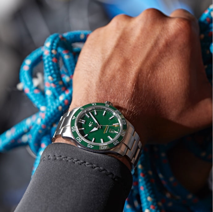 Trident Pro 300 Collection Landing